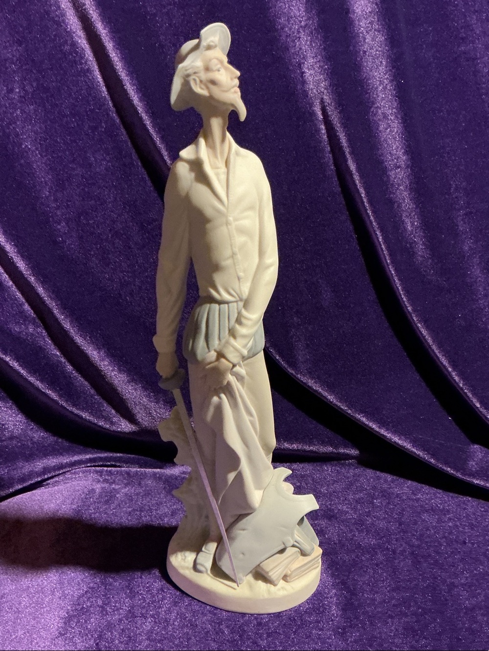 Lladro Matte Ivory Don Quixote Porcelain Sculpture